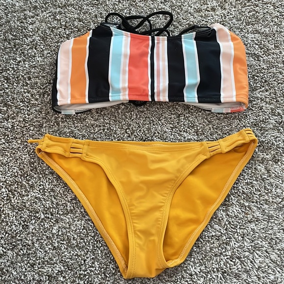 Time and Tru Leopard Print Bikini Set - Picture 6 of 9